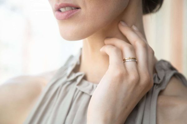 _66C7423 Ham Yard Hammered in Silver and Gold Ham Yard Hammered Stacking Ring - Gold Vermeil